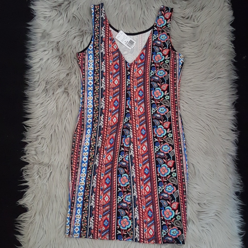 Dress - Picture 2 of 2